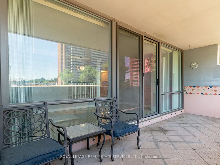 250 Scarlett Rd #206 — Photo 24