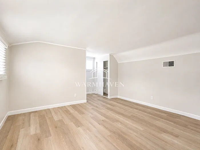 3363 Bailey Rd — Photo 2
