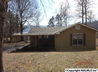 210 Cotton St, Scottsboro, AL 35769