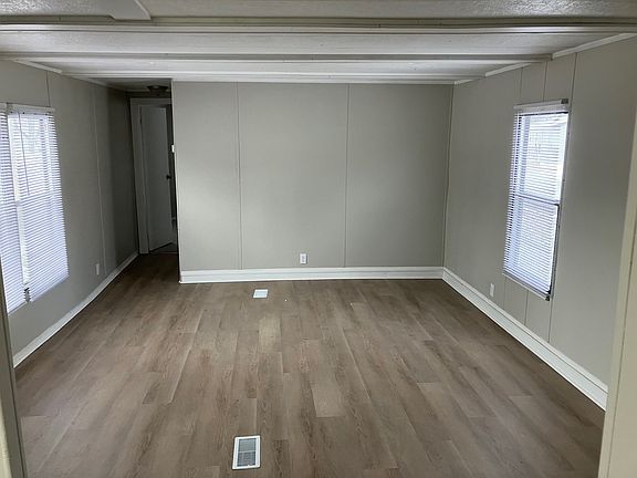 3rd image of 2700 N Washington St #101M