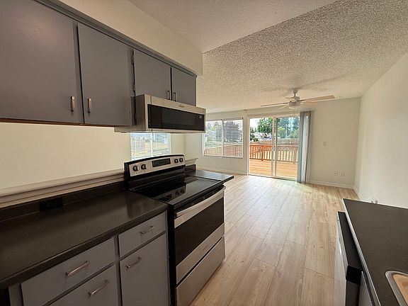 2nd image of 1002 S 94th St