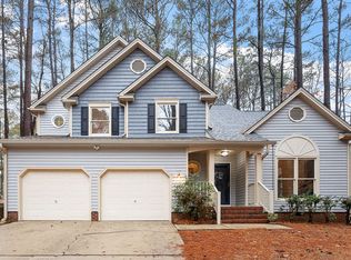 8 Bayridge Ct, Durham, NC 27713