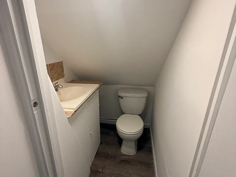 428 Franklin St #2 — Photo 6