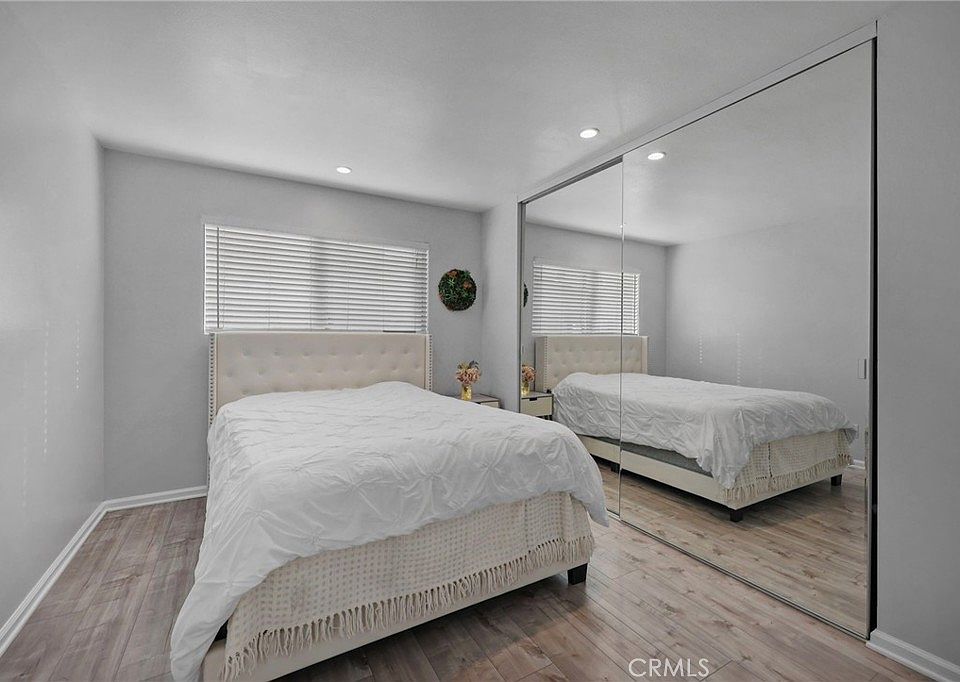 1st image of 43744 Virginia Ave #43744