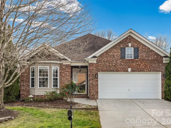 2332 Jade Ln, Fort Mill, SC 29708