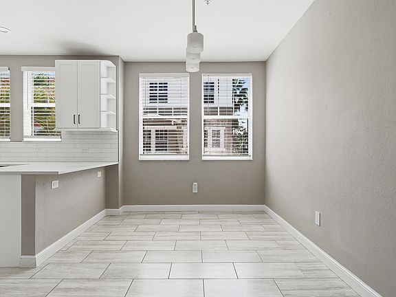 5th image of 441 Amador Lane #3