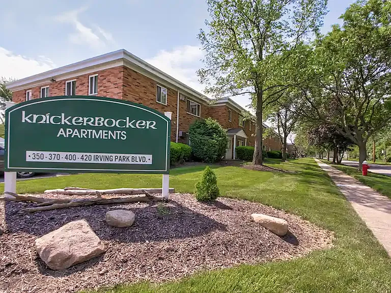 Knickerbocker Apartments — Photo 1