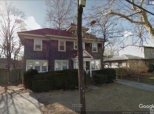8 Burnett Ave, Bay Shore, NY 11706
