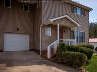 6 Lincoln Hts #B, Alum Creek, WV