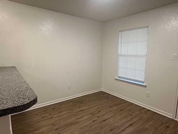 5th image of 304 N Ann Blvd #B