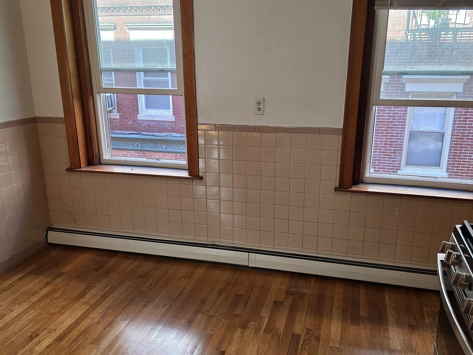 2 bed, 750 sqft, $2,900 — Photo 4