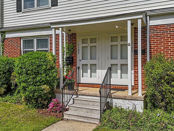 2nd image of 1103A Nichols Dr