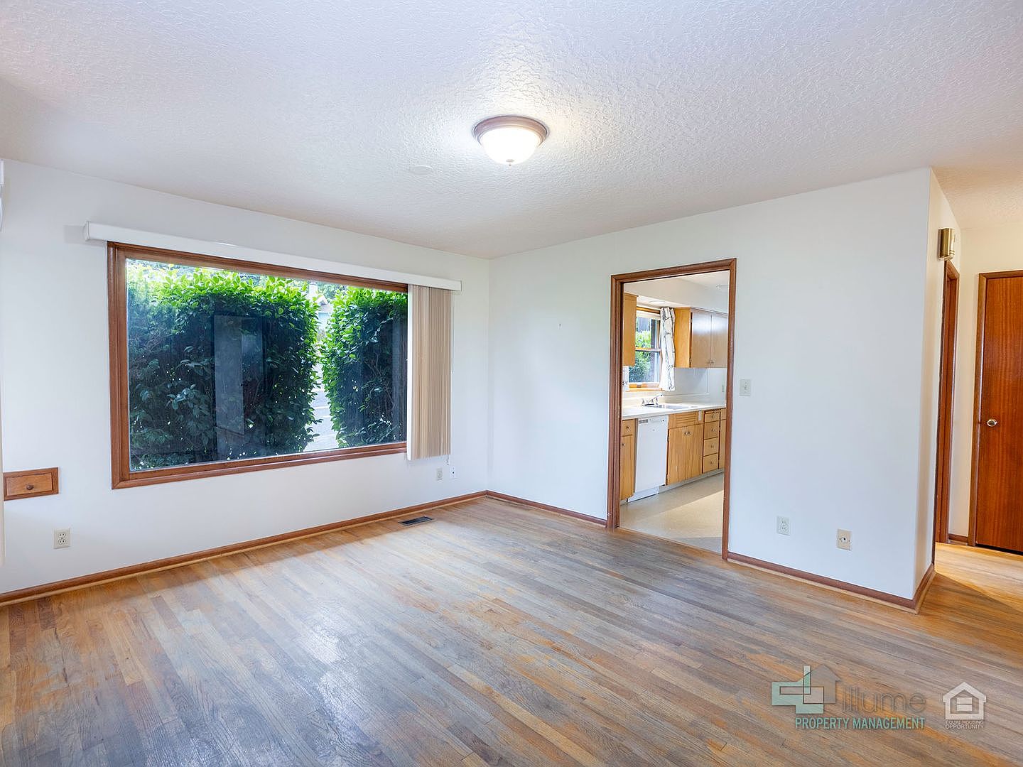 6815 E Burnside St, Portland, OR 97213 Zillow