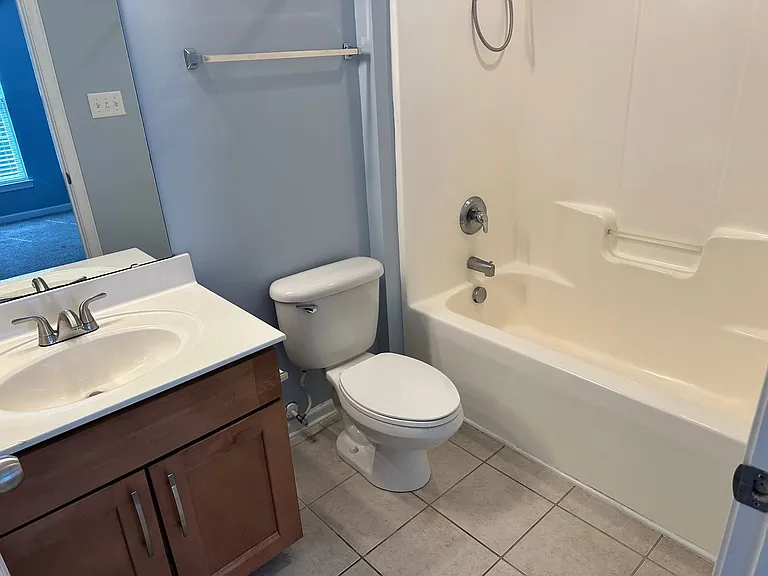 234 W Bland St — Photo 15