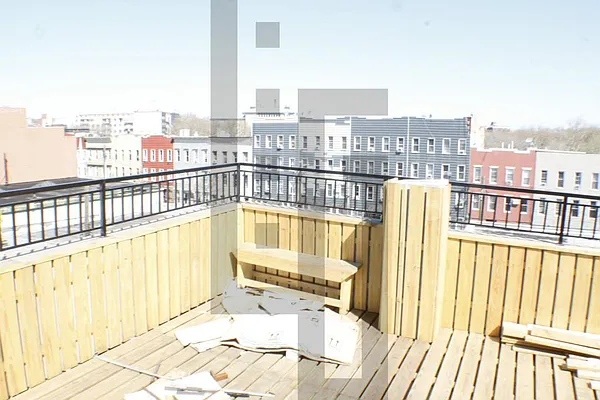 Rented by Loom Group | media 45