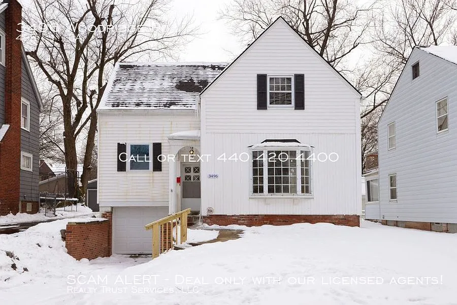 3496 Woodridge Rd photo 1