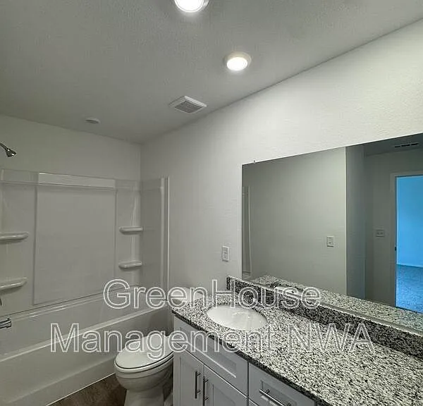 2637 E Gila Way — Photo 21