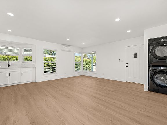 5th image of 6738 Mohawk St #3195