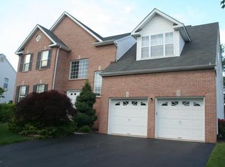 5 Peregrine Dr, Morganville, NJ 07751