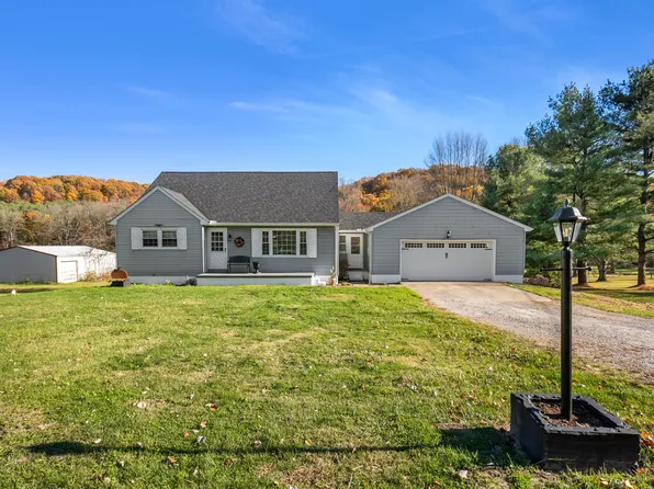 2135 Hamburg Rd SW, Lancaster, OH 43130
