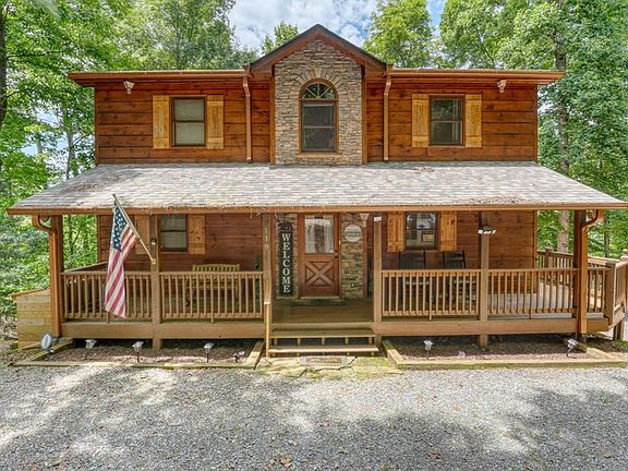 2nd image of 119 Bear Ct