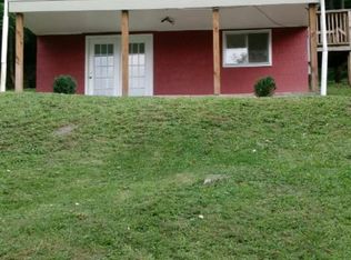 1500 Fayette St, Hinton, WV 25951