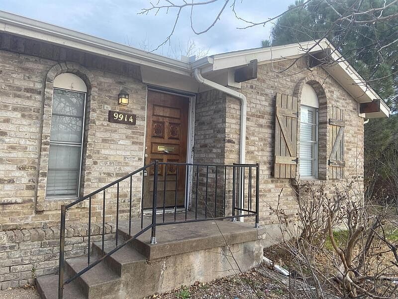 1st image of 9914 Brockbank Dr #1