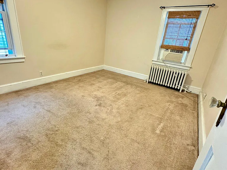 403 Nott St — Photo 8