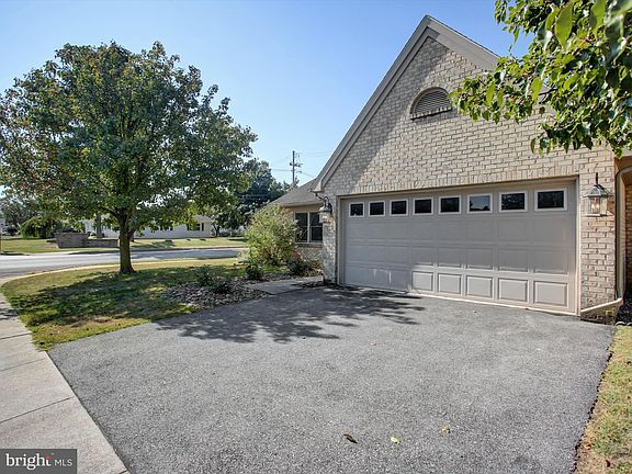 4th image of 1200 Brandon Dr