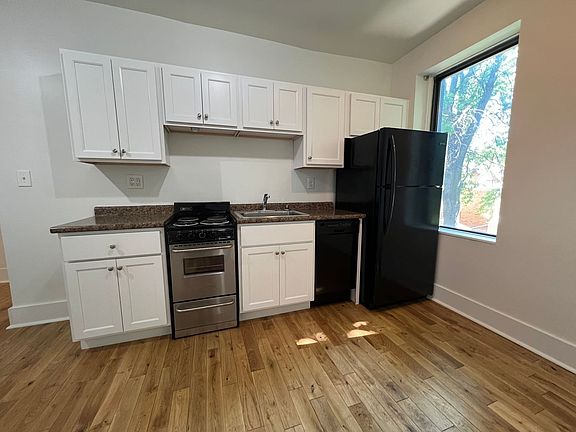 2nd image of 213 S Aiken Ave #2