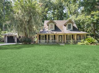 43 Old Martin Ln, Richmond Hill, GA 31324