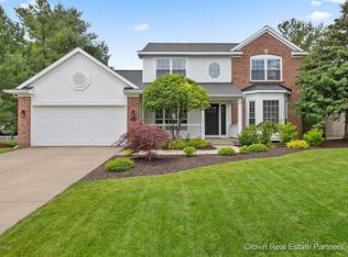 577 Hartfield Dr SE, Ada, MI 49301