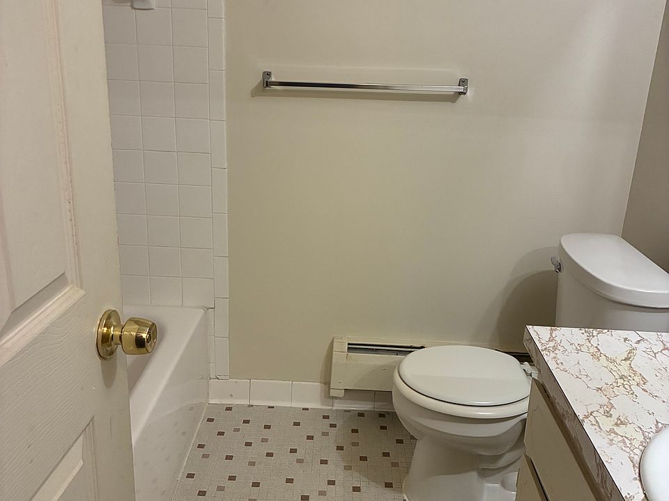 4535 Cadieux Rd Apt 19, photo 3
