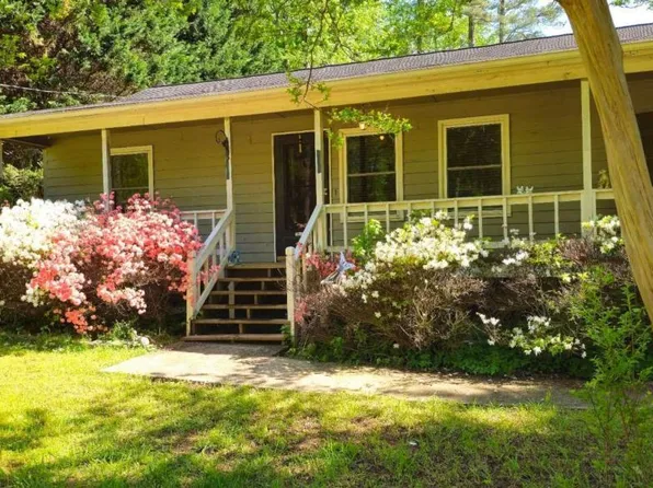 61 Maxie Ln, Dallas, GA 30157