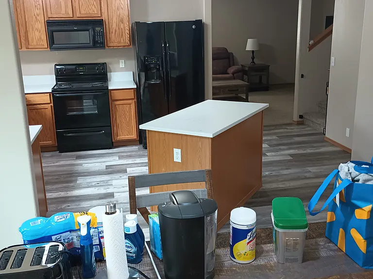Dining area into kitchen