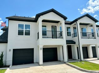 1002 Hillside Ter, Buda, TX 78610