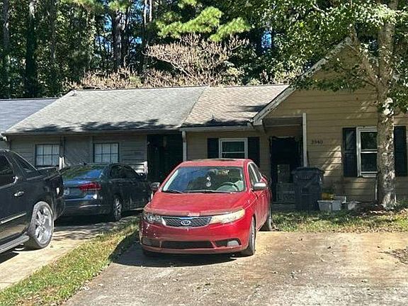 3rd image of 3940 Henry Ct