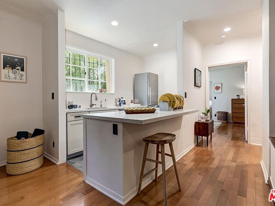 1st image of 1345 N Hayworth Ave APT 1