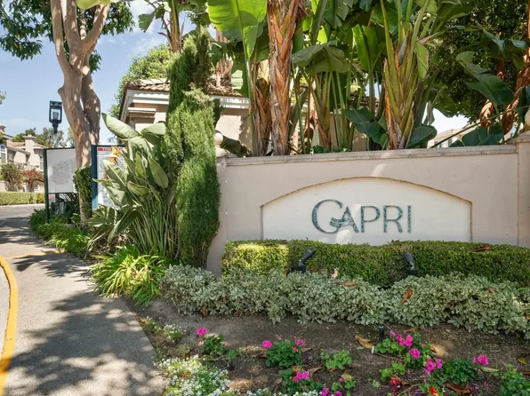 7275 Calabria Ct Unit 70, San Diego, CA 92122