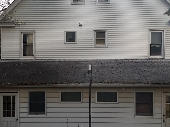 2nd image of 313-315 Soldiers Ct.