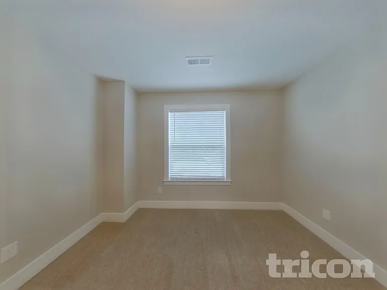 7536 Fire Tree Ln — Photo 11