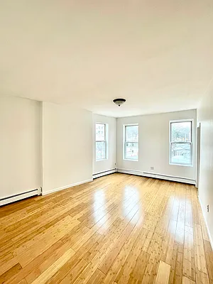 Rented by Pear NYC LLC | media 19