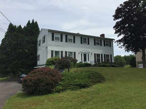 2nd image of 3 Elmwood Dr