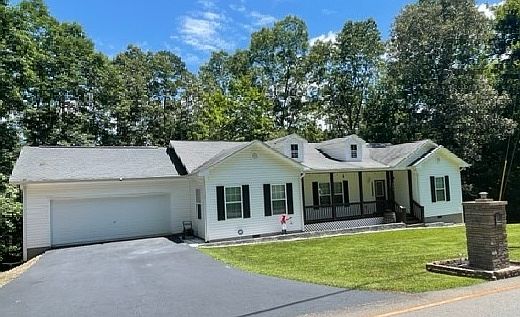 2nd image of 334 W Ridge Dr