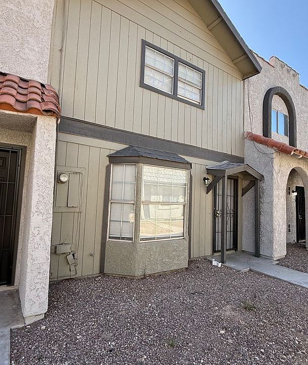 1st image of 882 Ripple Way