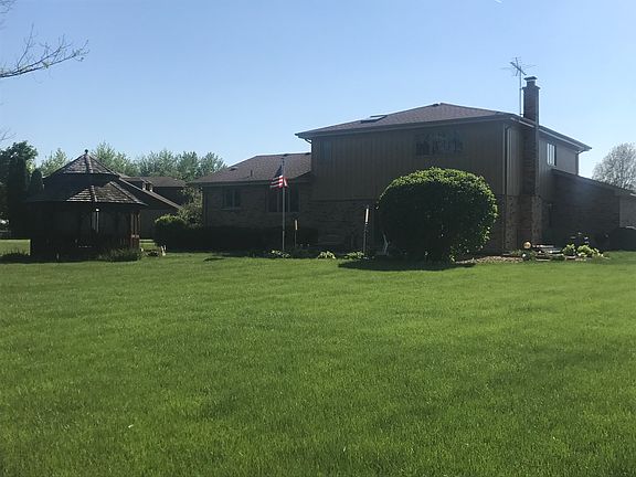 5th image of 14825 Glen Crest Ln