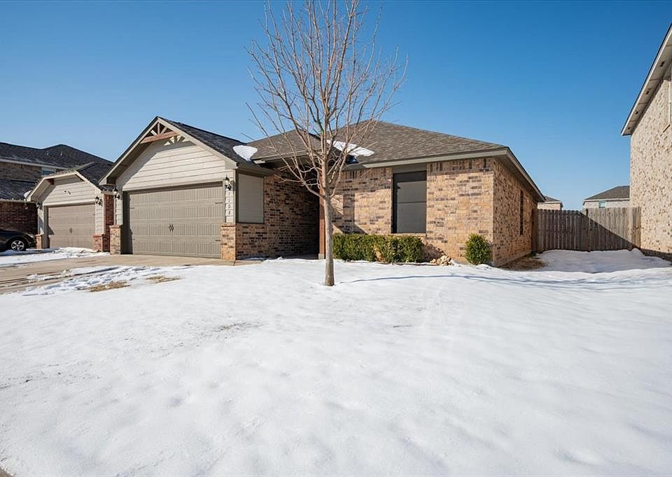 1st image of 1708 Burgundy Dr