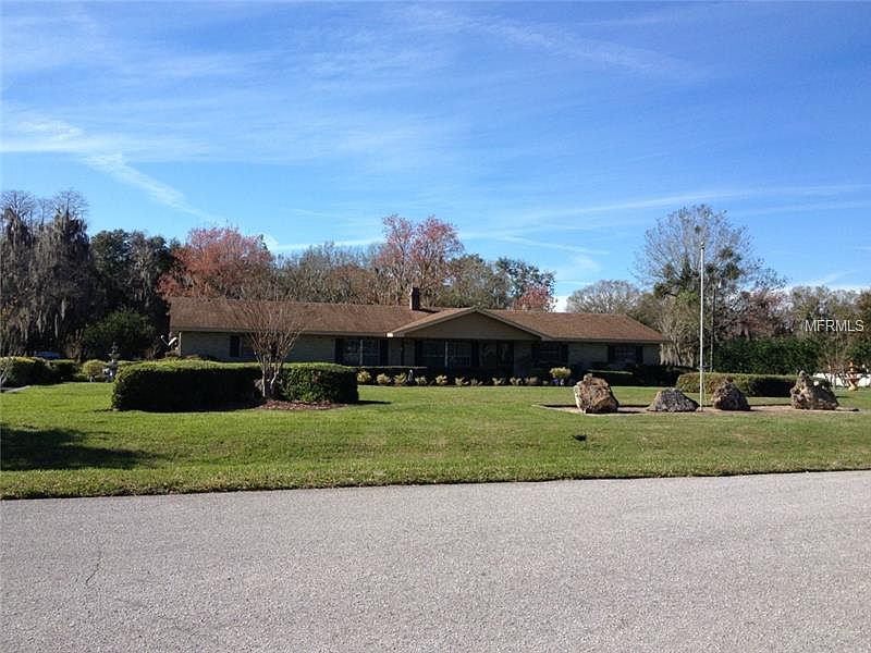 1st image of 5233 Brook Way