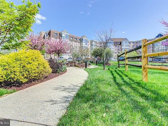 2nd image of 2901 S Leisure World Blvd Unit 527