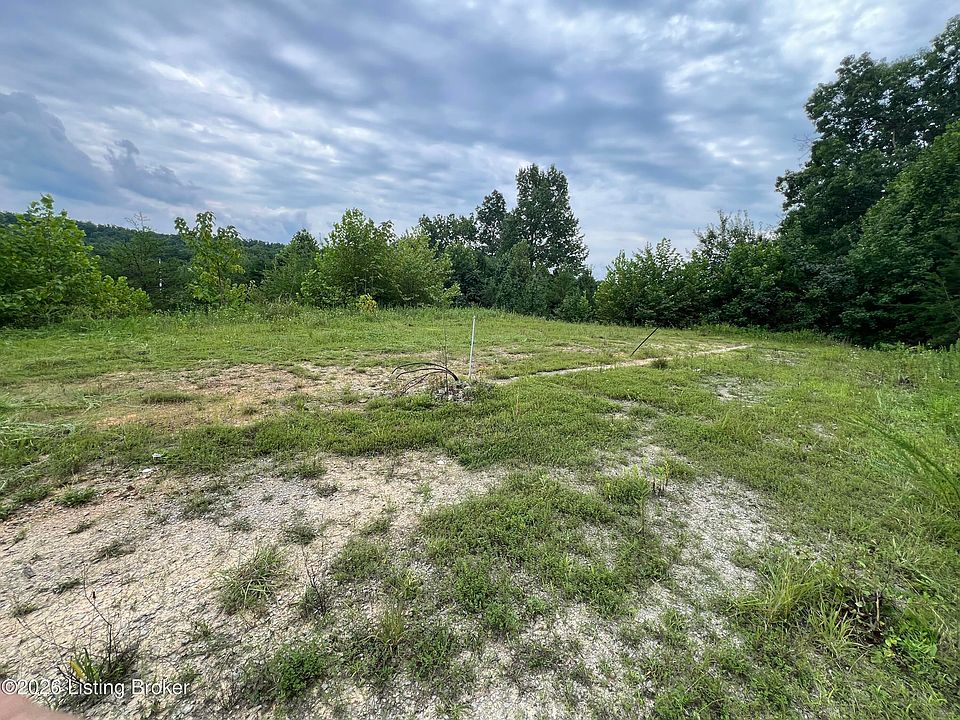 2nd image of 2117 W Blue Lick Rd